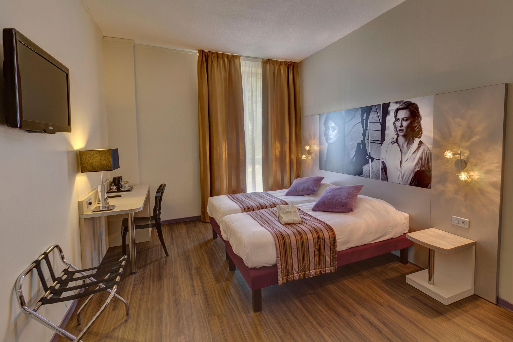 Hotel Arles Plaza Экстерьер фото