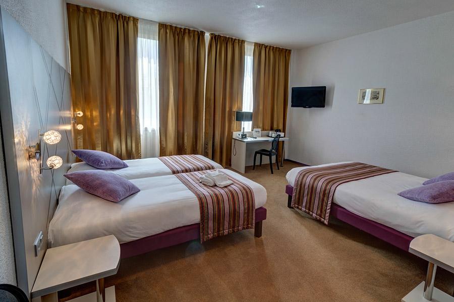 Hotel Arles Plaza Экстерьер фото